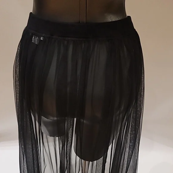 Ten Sixty Sherman black tulle floor length skirt. Size L - Picture 6 of 7